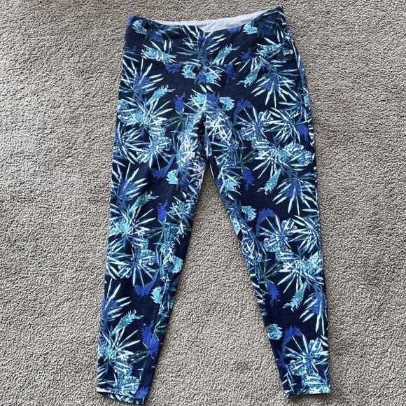 Three Hearts Leggings! - Picture 1 of 8